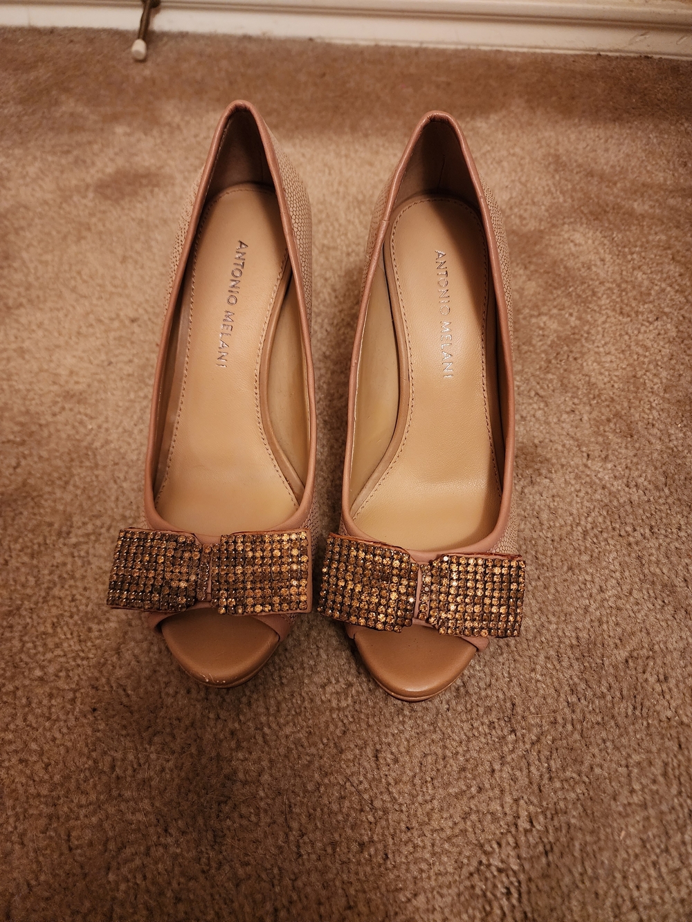 ANTONIO MELANI Blush Nude Peep-Toe Pumps with Embellished Gold Bow